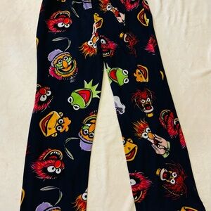Disney All Over Printed Pajama Pants EUC Size Large